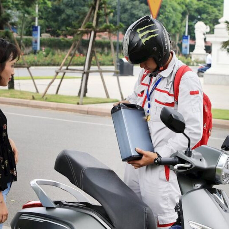 kiếm tra pin xe điện